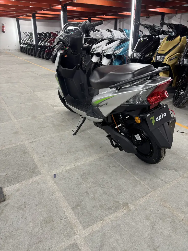 Max Plus - Grey Color - image 8
