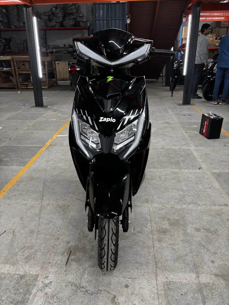 Max - Black Color - image 7