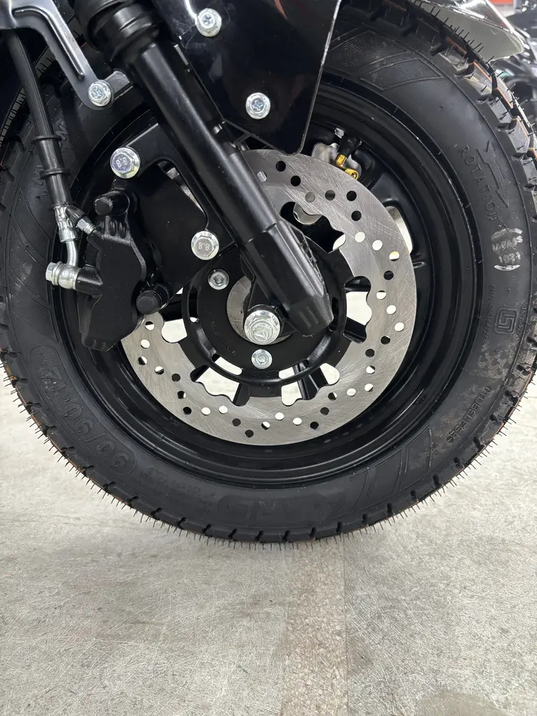 Max Plus - Black Color - image 3