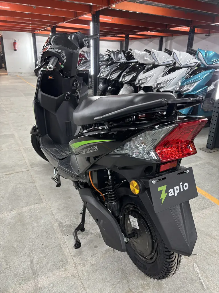 Max Plus - Black Color - image 6