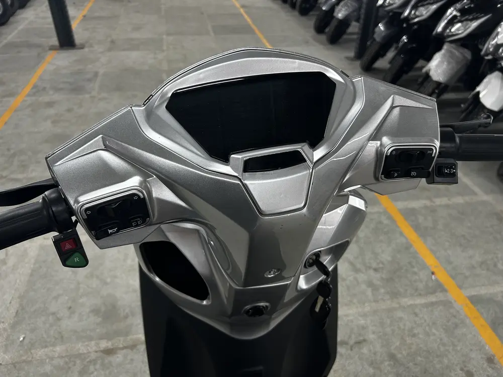 Roxx XL - Grey Color - image 2